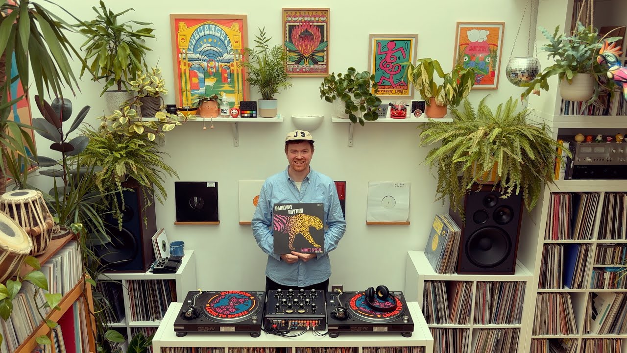 Cover for Everybody Loves To Boogie Radio #25 (Disco, Funk, House, Soul & More Vinyl Mix)